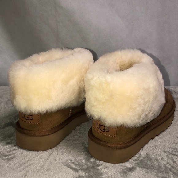 UGG CLASSIC MINI FLUFF - Picture 3 of 8